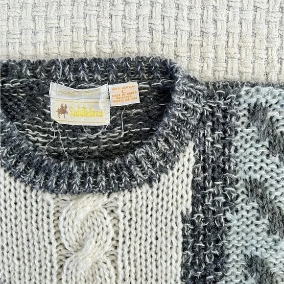 𝅺vintage Hand Knit Saddlebred Chunky Sweater - Picture 3 of 5